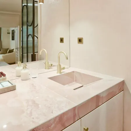 Mona-lisa's Apartament *